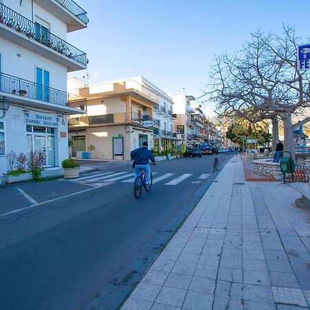 Appartement Casa Rosamaria à Giardini-Naxos Extérieur photo